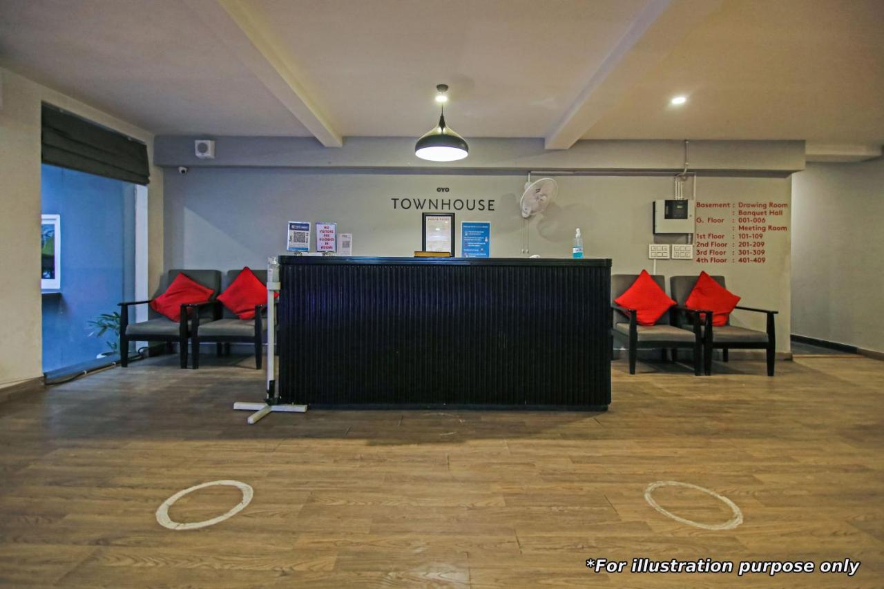 Oyo Townhouse 041 Hotel