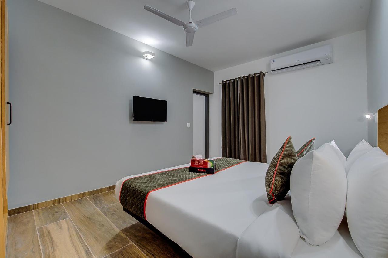 Hotel Oyo Townhouse 041 3*