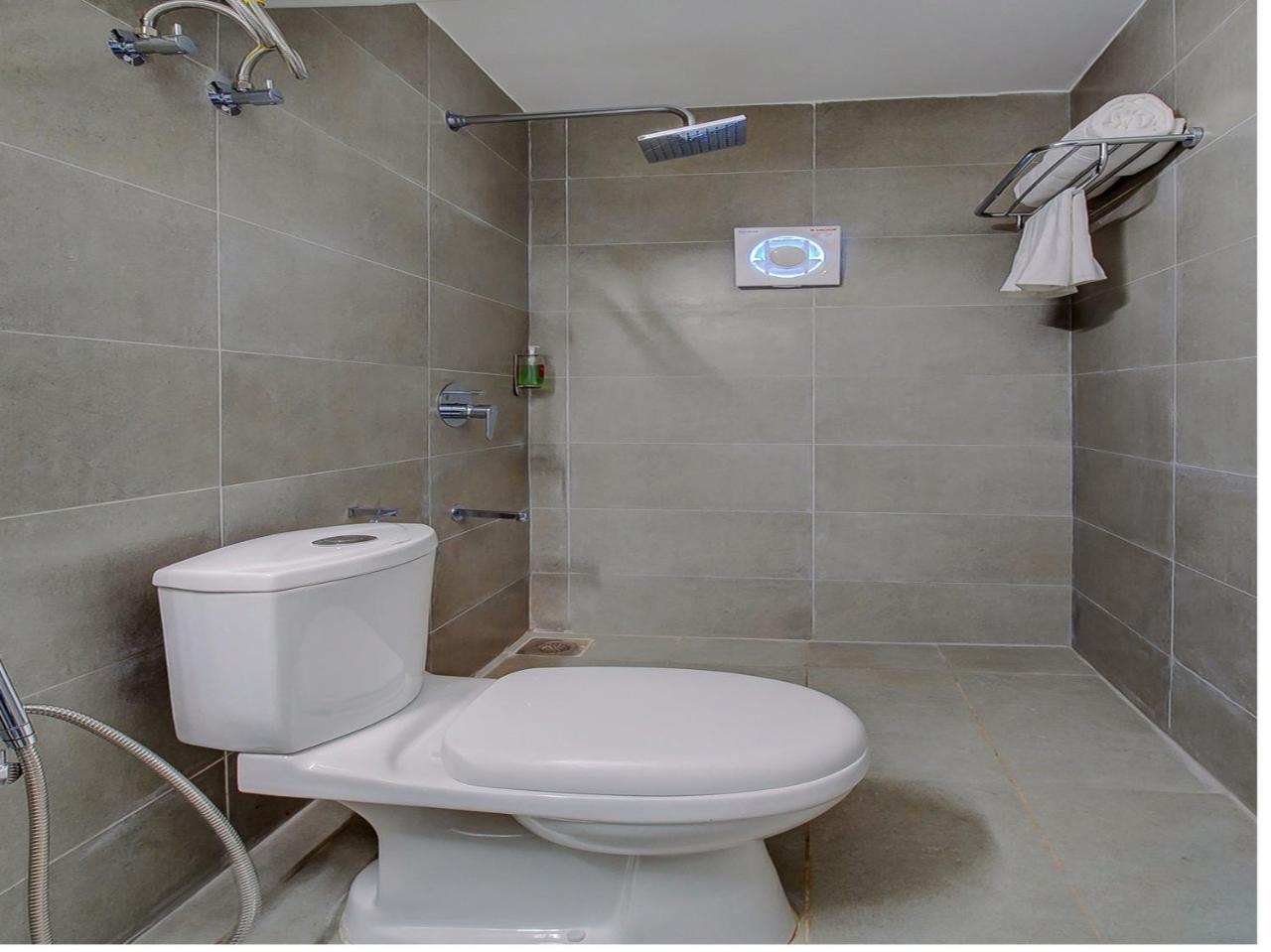 Hotel Oyo Townhouse 041